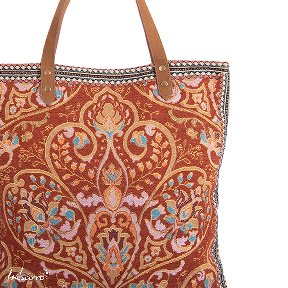 Shopper Joyelle Imbarro