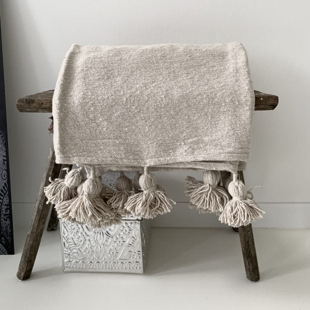 Pompom Deken / Sprei Ecru Bybazz