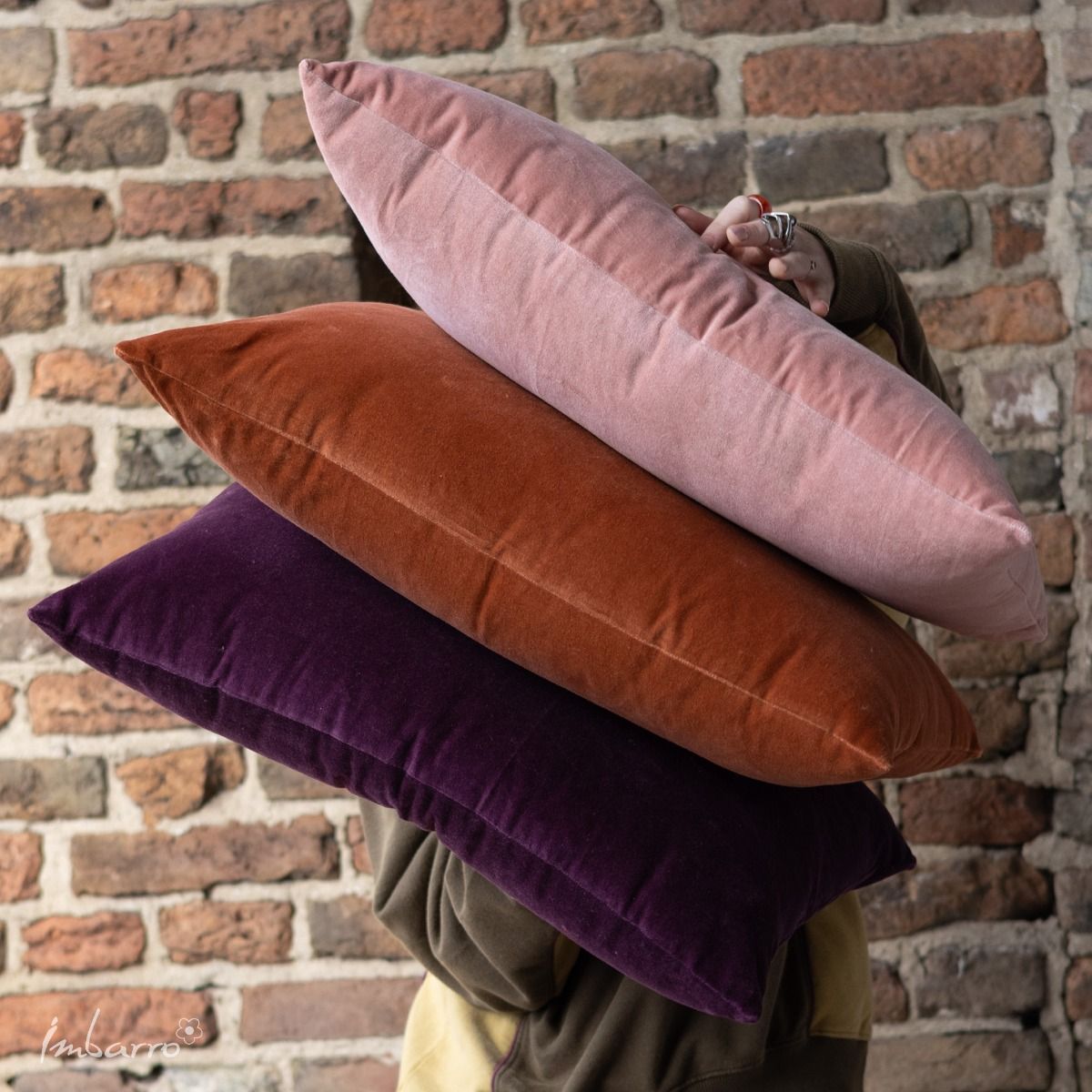 Imbarro Saar sierkussen – Velvet Plum paars fluweel (30x50 cm)