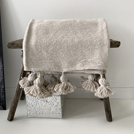 Pompom Deken / Sprei Ecru Bybazz