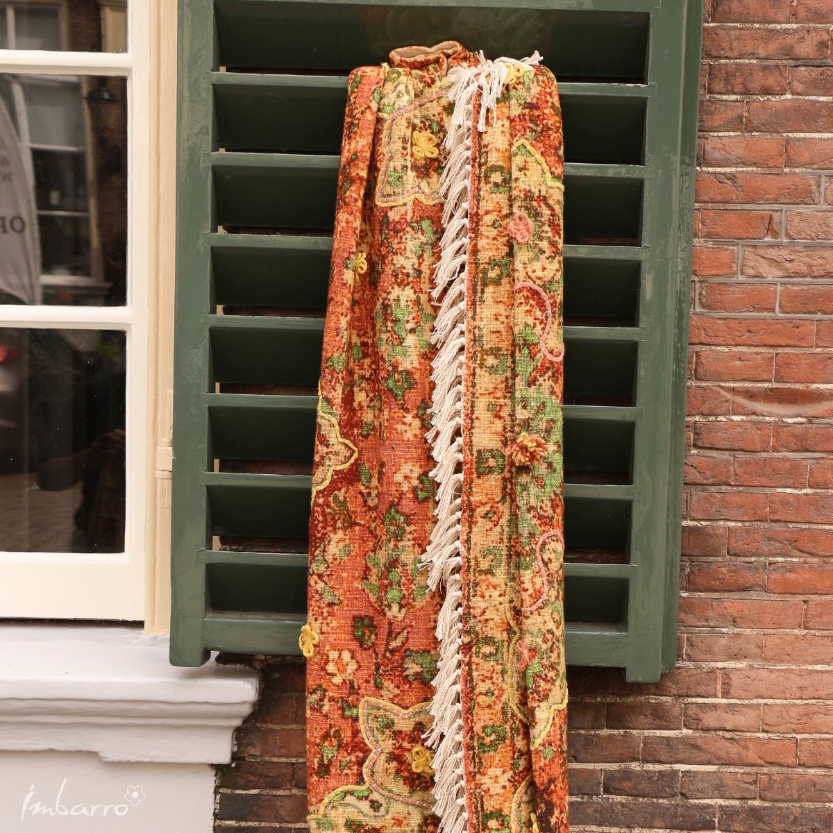 plaid op de bank als cosy woonaccessoire, model Julie van Imbarro
