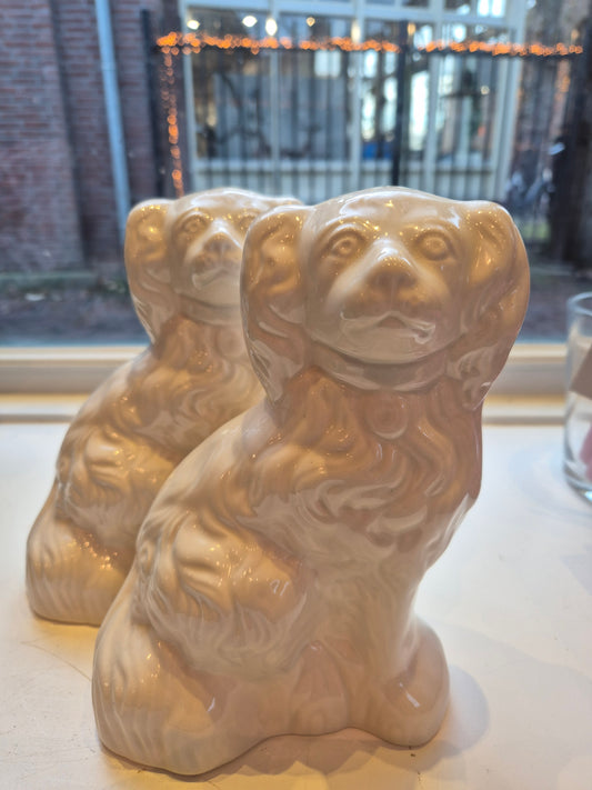 2 engelse witte Staffordshire Spaniel Beswick 1920