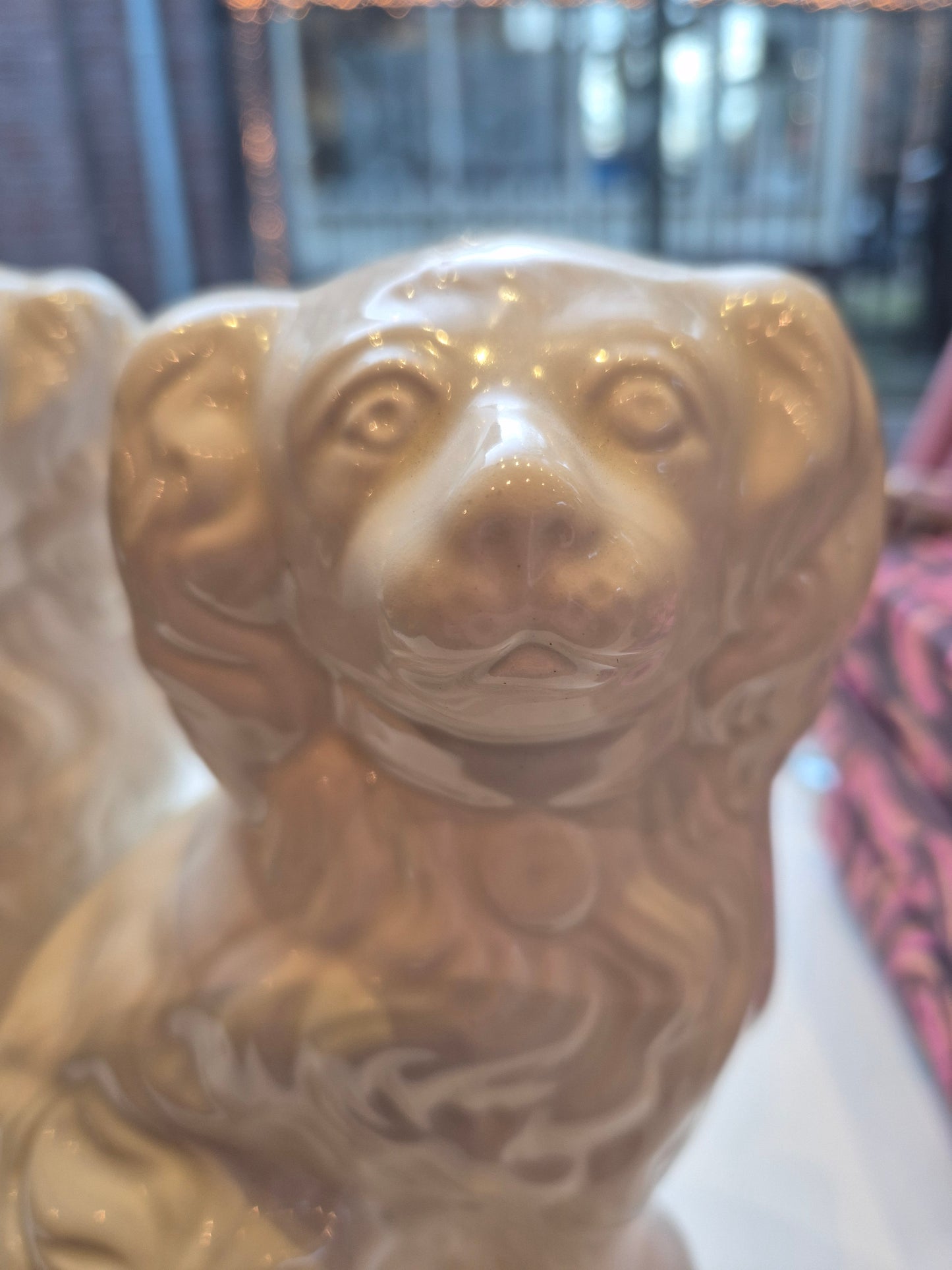 2 engelse witte Staffordshire Spaniel Beswick 1920