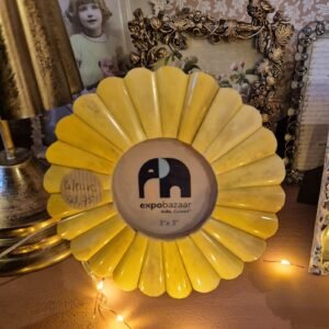 Gele Bloem Fotolijst – ExpoBazaar Handmade Photo Frame (7,5 x 7,5 cm) – Vintage Flower Frame – €21,75